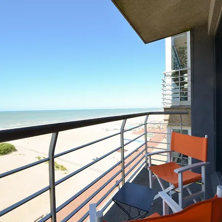 Stylish With Balcony, Sea Views, Cleaning Included *