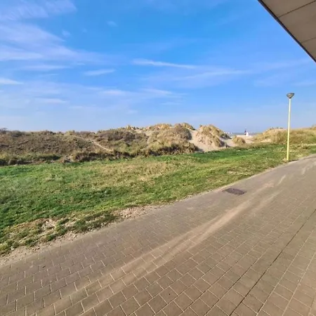 Stylish With Balcony, Sea Views, Cleaning Included * Oostduinkerke